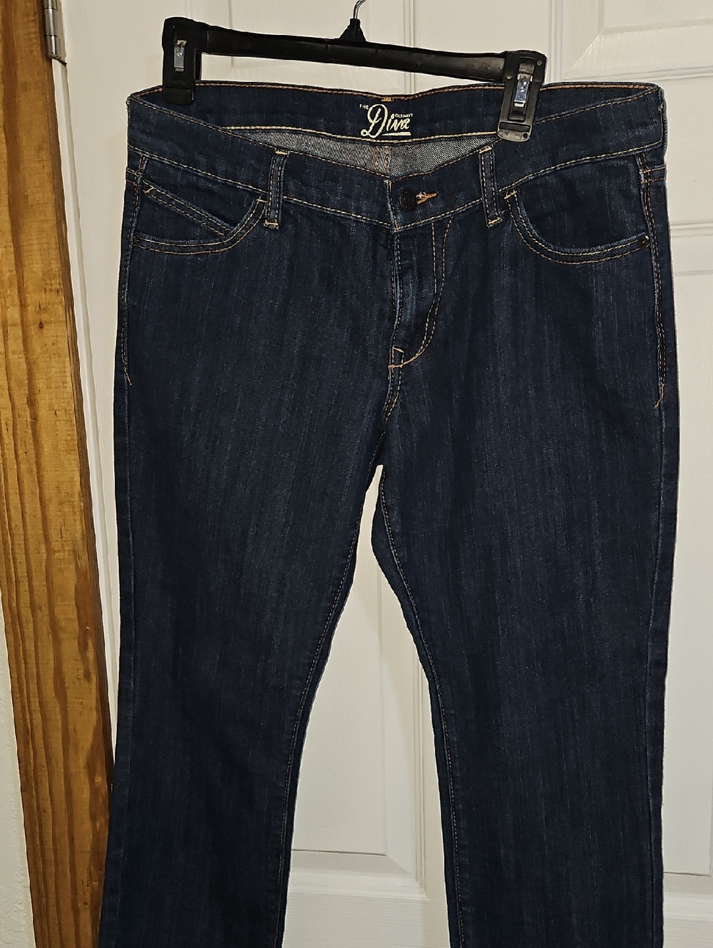 Old Navy Diva Straight Leg Jeans in Dark Blue